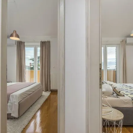 Modern Villa In Nova Vas With Swimming Pool Brtonigla