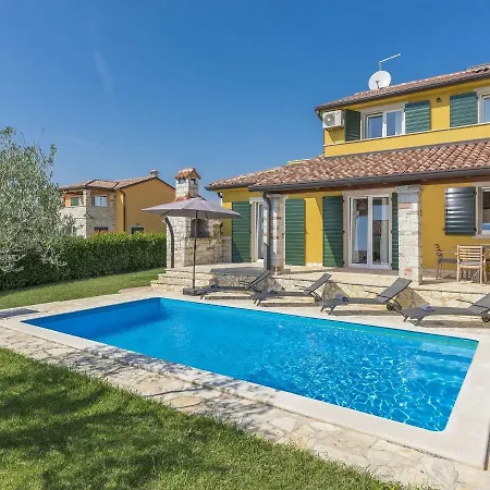 Modern Villa In Nova Vas With Swimming Pool