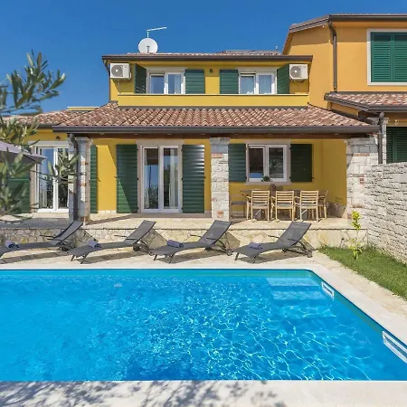 Villa Modern Villa In Nova Vas With Swimming Pool