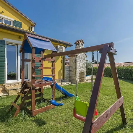 Modern Villa In Nova Vas With Swimming Pool Willa *